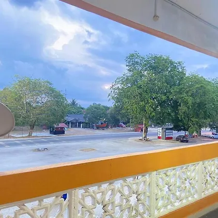 Homestay Besut Kampung Raja Exterior photo